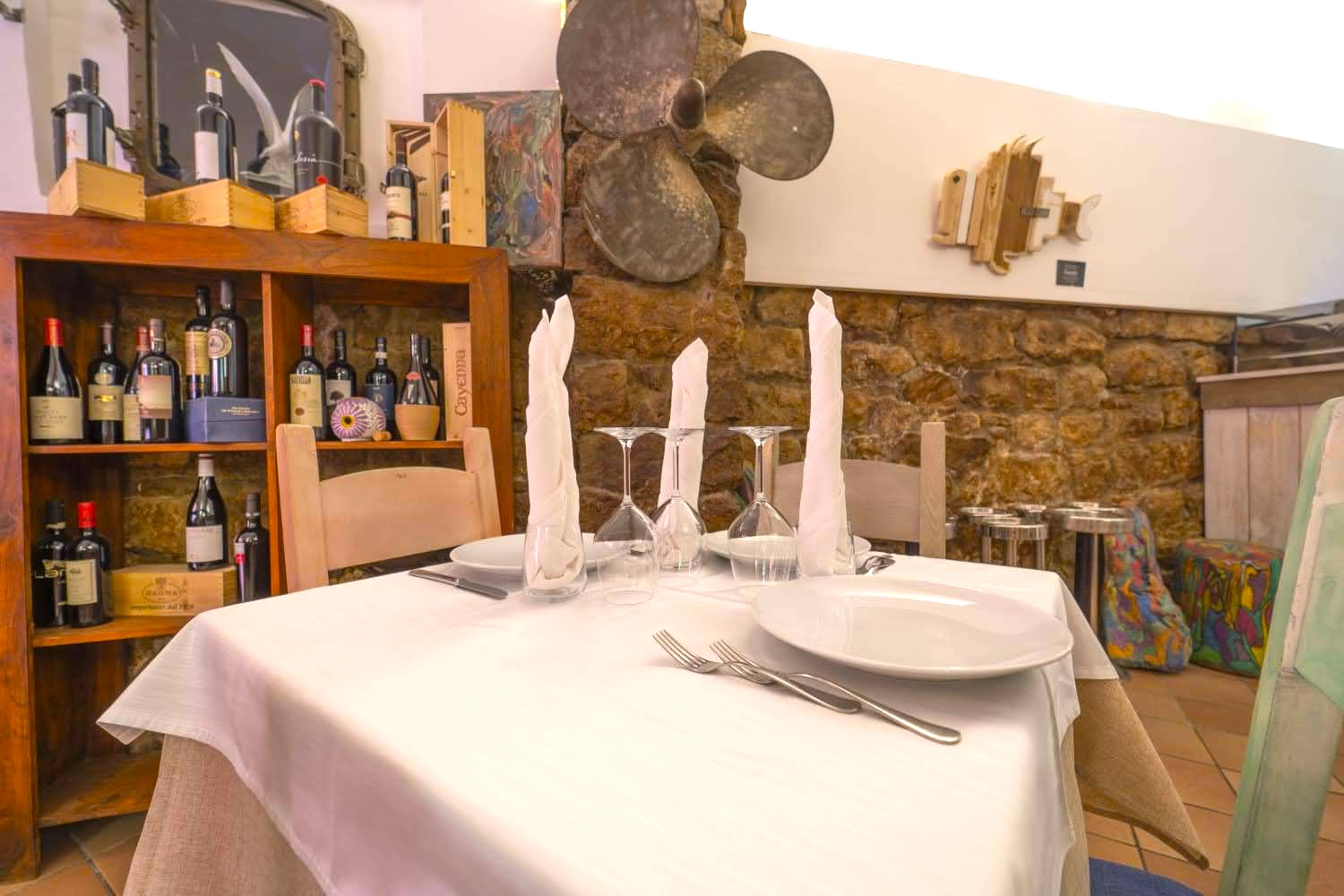 Interior table detail