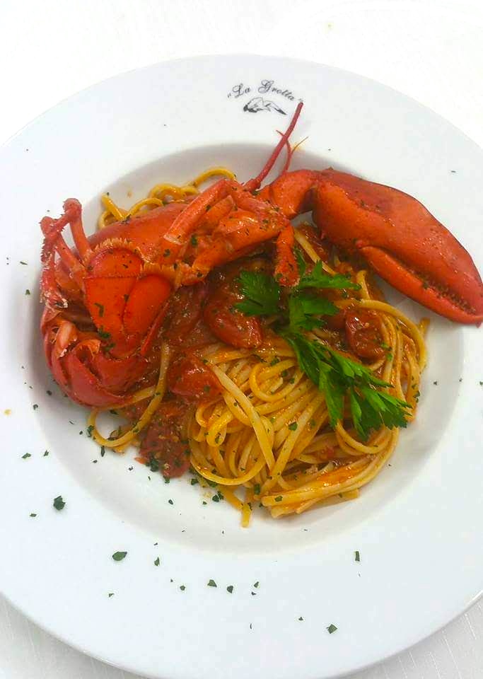 Linguine with crayfish